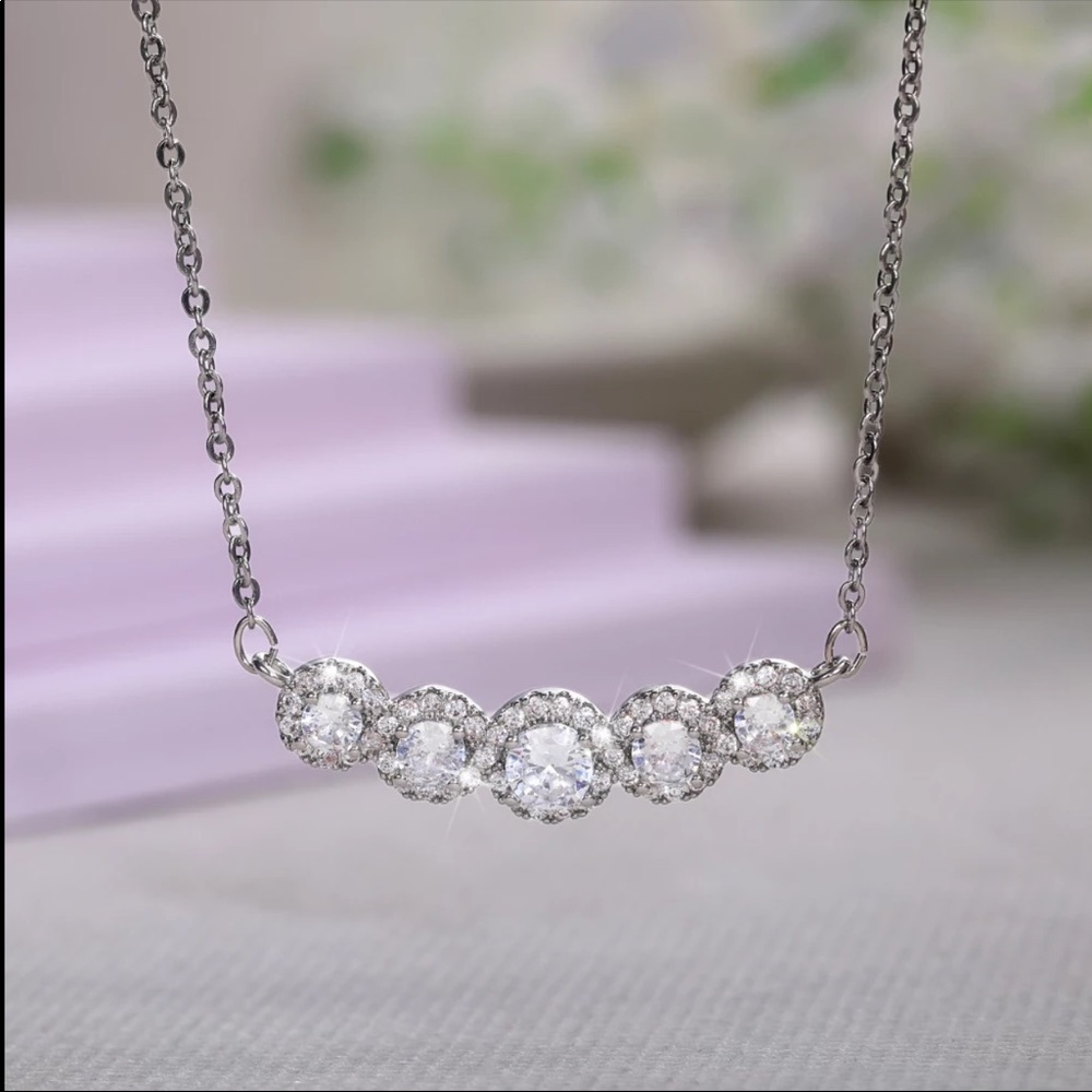 New Women’s 925 Silver Beautiful Diamond necklace - Picture 4 of 5